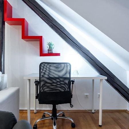 Modern Apartment Centrally Located Zagreb Exterior photo